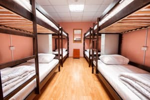 Хостел Pallet Hostel. Место в общем 8-местном номере  2